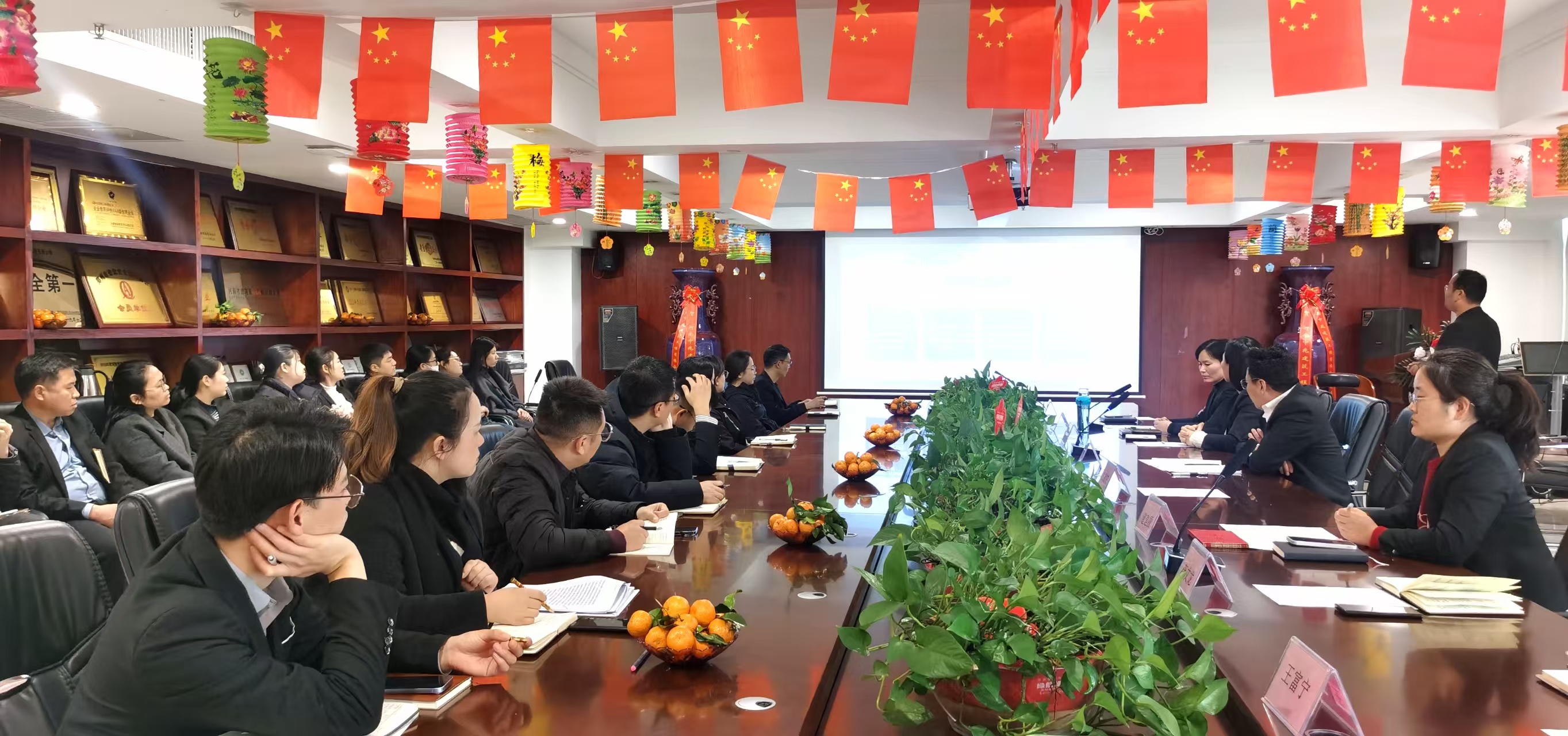 中兆建筑2026年度工作計劃會暨元旦聯(lián)歡會圓滿結(jié)束